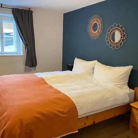 First Mountain - فينس