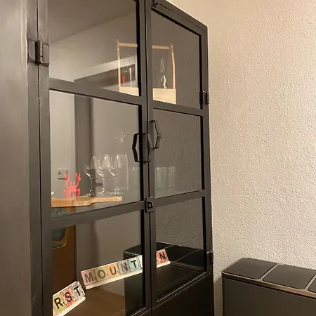 First Mountain - Lägenhet