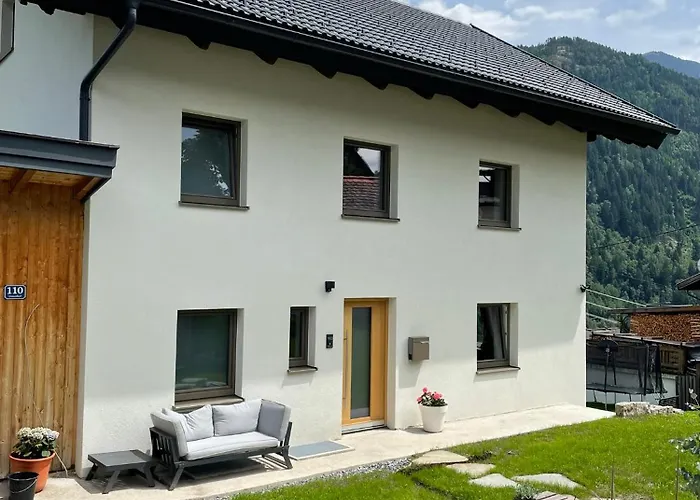 First Mountain - アパート *